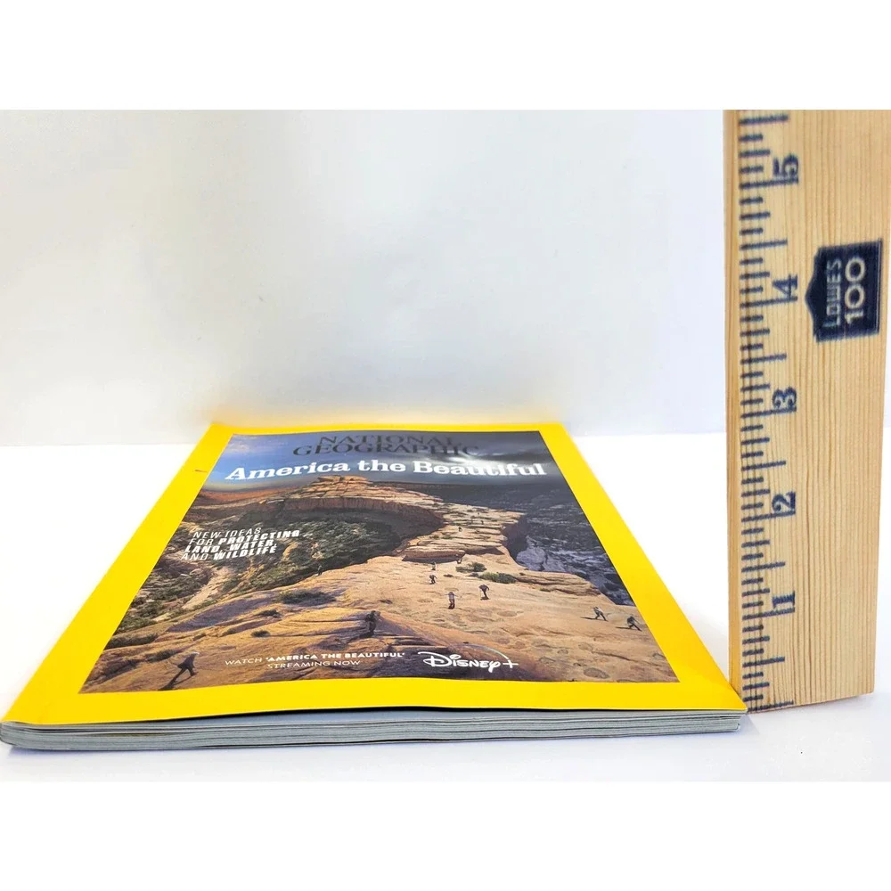National Geographic Magazine America the Beautiful‎ September 2022 Yellow OS